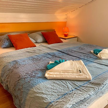 Apartments Kivi Новиград Екстериор снимка