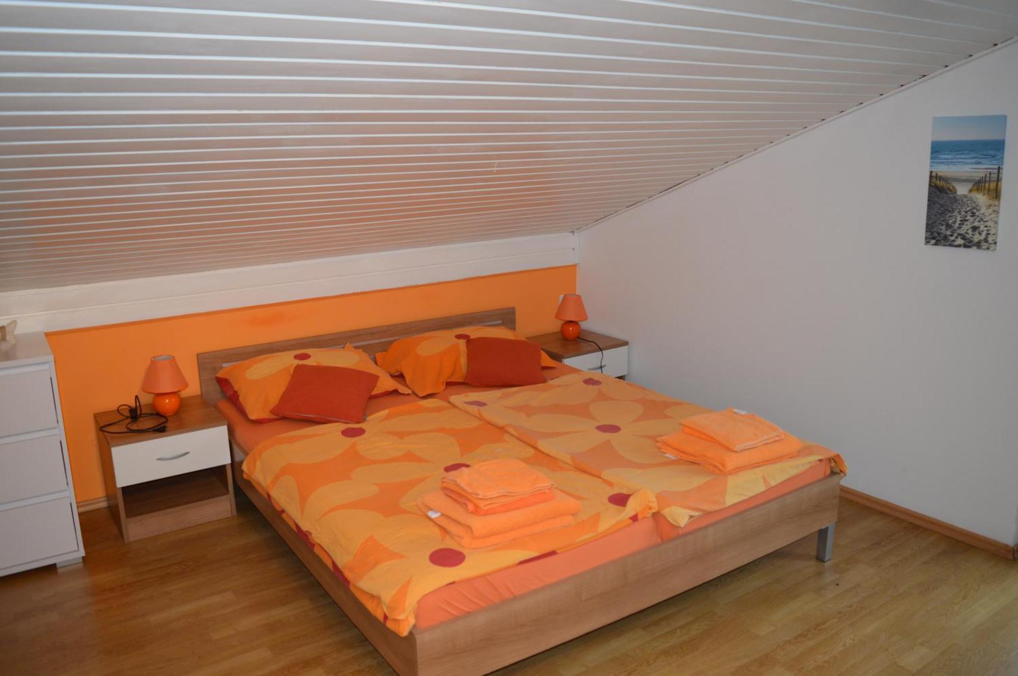 Apartments Kivi Новиград Екстериор снимка