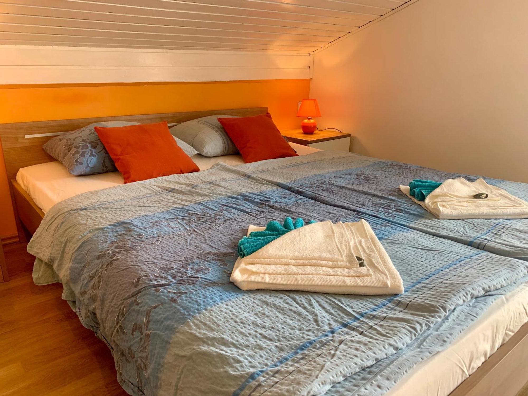 Apartments Kivi Новиград Екстериор снимка