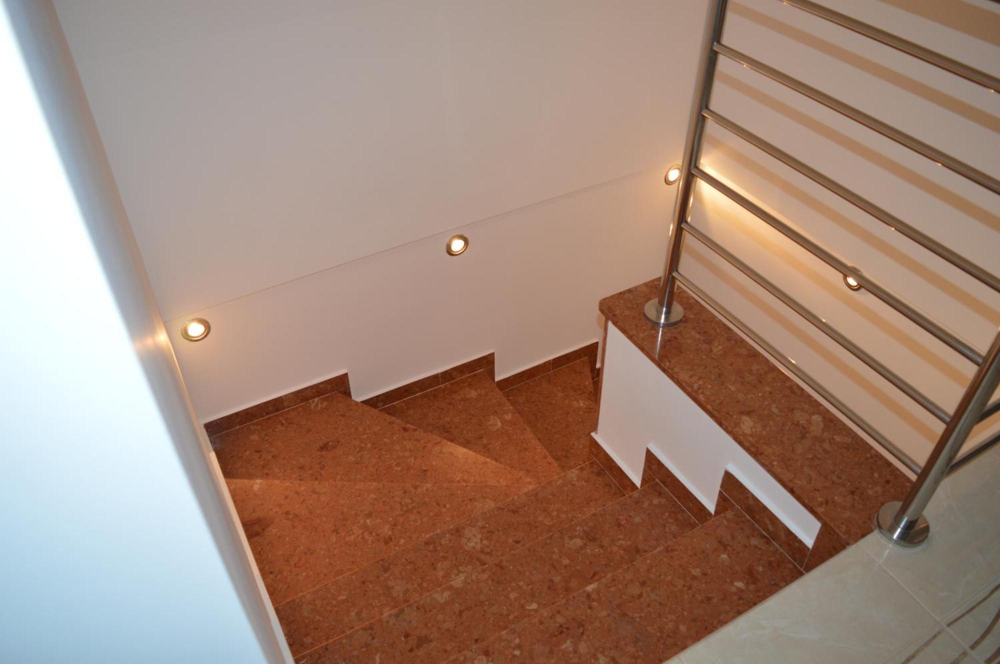 Apartments Kivi Новиград Екстериор снимка